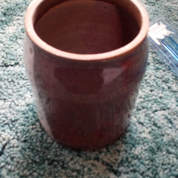 Red ❤️ and White jar - Picture 2 of 10